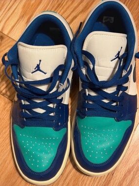 Jordan 1 Low Sneakers Rare Air